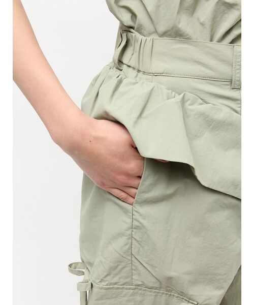 jouetie(ジュエティ)の「ペプラムナイロンルーズパンツ(その他パンツ・レディース・カーキ/ブラック/アイボリー・MEDIUM)」の14枚目の写真