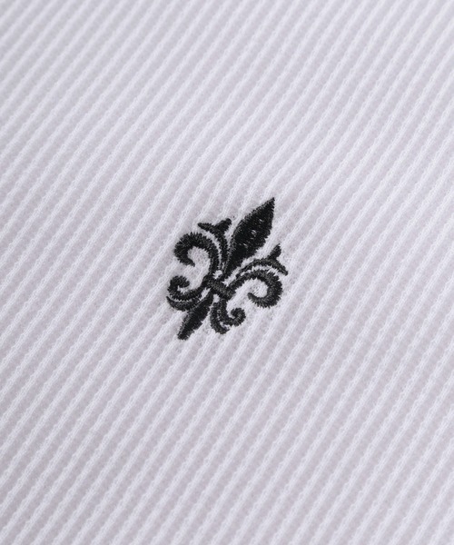 SlashDate（スラッシュデイト）の「【82】ワンポイント刺繍 ワッフル ヘンリーネックTシャツ/ユニセックス/レディース/メンズ（Tシャツ/カットソー・メンズ・ホワイト/ブラック・S/L/M）」の6枚目の写真