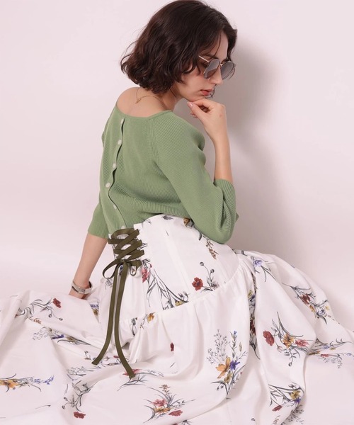 Arpege story(アルページュストーリー)の「レースアップフラワープリントスカート(スカート・レディース・ブラック/ホワイト・2/1/0)」の18枚目の写真