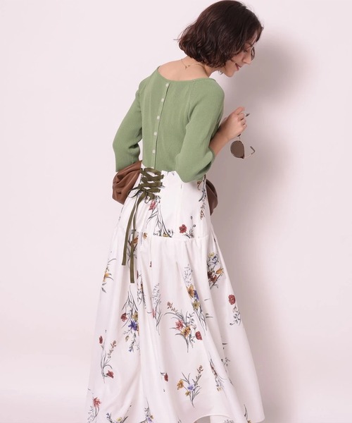 Arpege story(アルページュストーリー)の「レースアップフラワープリントスカート(スカート・レディース・ブラック/ホワイト・2/1/0)」の7枚目の写真