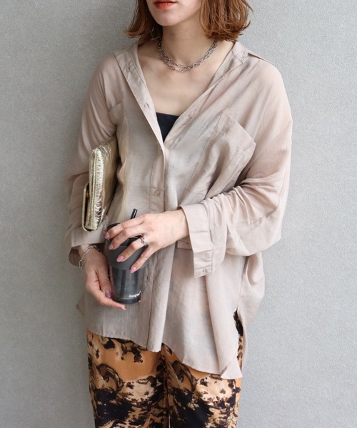 zena（ジェナ）の「シアー無地ドルマンシャツ（シャツ/ブラウス・レディース・グレイッシュベージュ/サックスブルー・MEDIUM）」の4枚目の写真