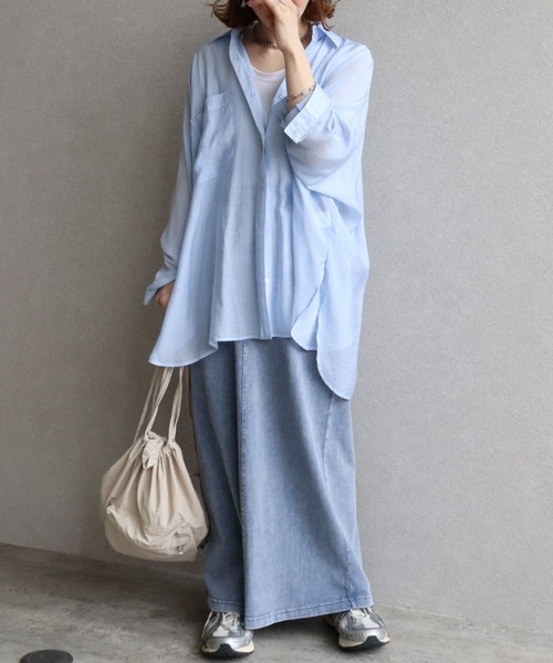 zena（ジェナ）の「シアー無地ドルマンシャツ（シャツ/ブラウス・レディース・グレイッシュベージュ/サックスブルー・MEDIUM）」の13枚目の写真