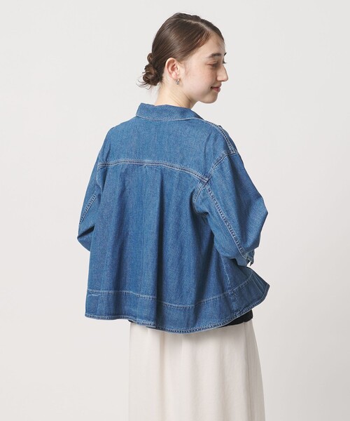 UNITED ARROWS（ユナイテッドアローズ）の「ステッチ フレア デニムジャケット（デニムジャケット・レディース・コバルトブルー/ネイビー・FREE）」の4枚目の写真