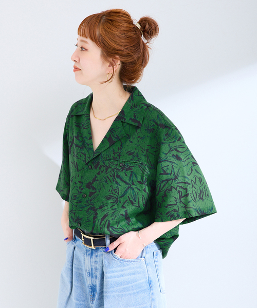 B.C STOCK（ベーセーストック）の「手洗い可 / ストロークプリントクロップSSシャツ（シャツ/ブラウス・レディース・ブラック/ネイビー/グリーン・FREE）」の14枚目の写真