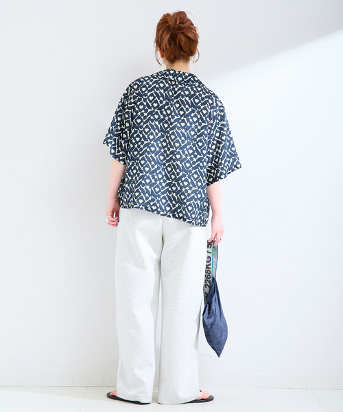 B.C STOCK（ベーセーストック）の「手洗い可 / ストロークプリントクロップSSシャツ（シャツ/ブラウス・レディース・ブラック/ネイビー/グリーン・FREE）」の20枚目の写真