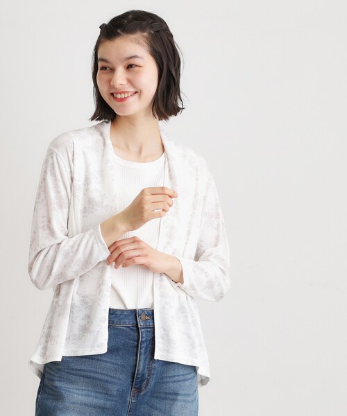 LAURA ASHLEY(ローラアシュレイ)の「【冷房・日よけ対策におすすめ/ゆったりシルエット】ポリー柄 ジャージーカーディガン(カーディガン/ボレロ・レディース・ホワイト系1/ネイビー系・38/40)」の3枚目の写真