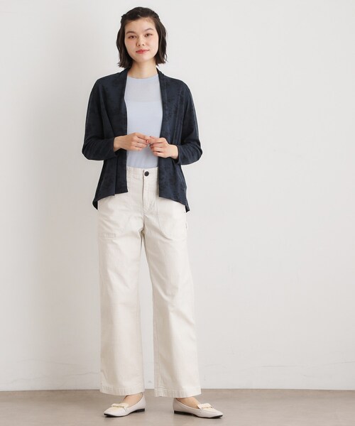 LAURA ASHLEY(ローラアシュレイ)の「【冷房・日よけ対策におすすめ/ゆったりシルエット】ポリー柄 ジャージーカーディガン(カーディガン/ボレロ・レディース・ホワイト系1/ネイビー系・38/40)」の8枚目の写真