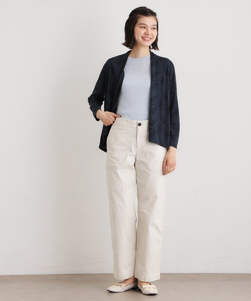 LAURA ASHLEY(ローラアシュレイ)の「【冷房・日よけ対策におすすめ/ゆったりシルエット】ポリー柄 ジャージーカーディガン(カーディガン/ボレロ・レディース・ホワイト系1/ネイビー系・38/40)」の9枚目の写真