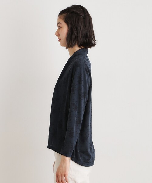 LAURA ASHLEY(ローラアシュレイ)の「【冷房・日よけ対策におすすめ/ゆったりシルエット】ポリー柄 ジャージーカーディガン(カーディガン/ボレロ・レディース・ホワイト系1/ネイビー系・38/40)」の12枚目の写真