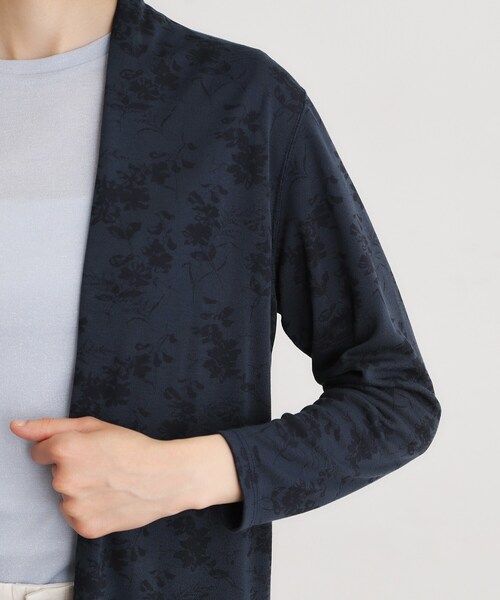 LAURA ASHLEY(ローラアシュレイ)の「【冷房・日よけ対策におすすめ/ゆったりシルエット】ポリー柄 ジャージーカーディガン(カーディガン/ボレロ・レディース・ホワイト系1/ネイビー系・38/40)」の15枚目の写真