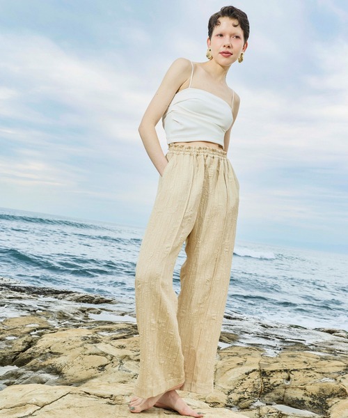OMMO（オーエムエムオー）の「WASHER RELAX PT（その他パンツ・レディース・ベージュ/ブラック/カーキ・36/38）」の4枚目の写真