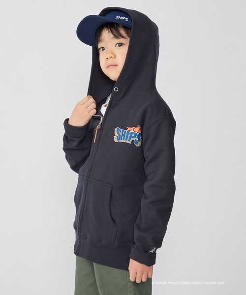 SHIPS(シップス)の「DQVIIR × SHIPS:110~150cm ロゴ ZIP フーディー〈KIDS〉(パーカー・キッズ・グレー/ネイビー・110/130/150)」の6枚目の写真
