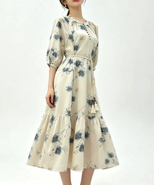 LUCPY(ラクピー)の「フラワープリントウエストリボンロングワンピース(ワンピース・レディース・アイボリー・X-LARGE/LARGE/MEDIUM/SMALL)」の6枚目の写真