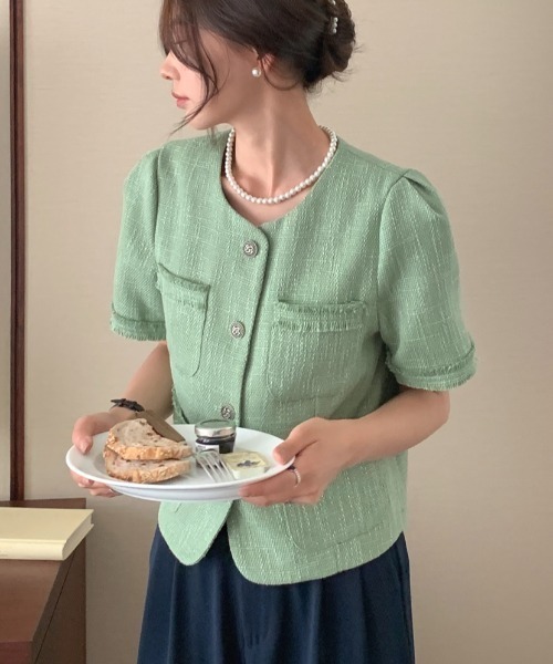 FAVORITO(ファヴォリート)の「ノーカラージャケット(ノーカラージャケット・レディース・ベージュ/グリーン・F)」の13枚目の写真