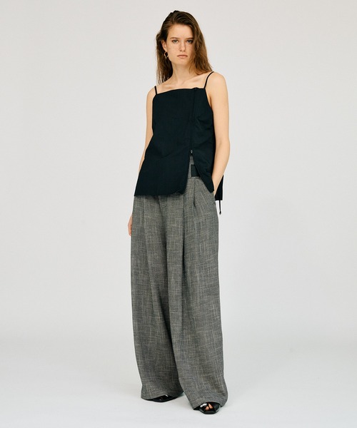 PRANK PROJECT(プランクプロジェクト)の「【2026Summer Pre-Order】ダブルベルトタックワイドパンツ / Double-Belted Wide-Leg Pants(その他パンツ・レディース・ブラック/ホワイト/ブラウン・36/38)」の5枚目の写真