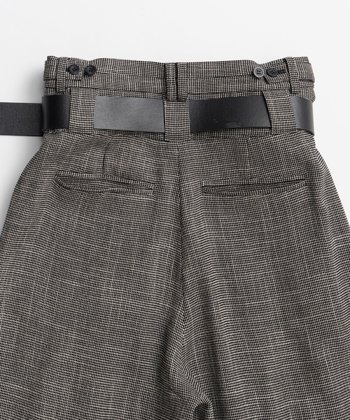 PRANK PROJECT(プランクプロジェクト)の「【2026Summer Pre-Order】ダブルベルトタックワイドパンツ / Double-Belted Wide-Leg Pants(その他パンツ・レディース・ブラック/ホワイト/ブラウン・36/38)」の10枚目の写真