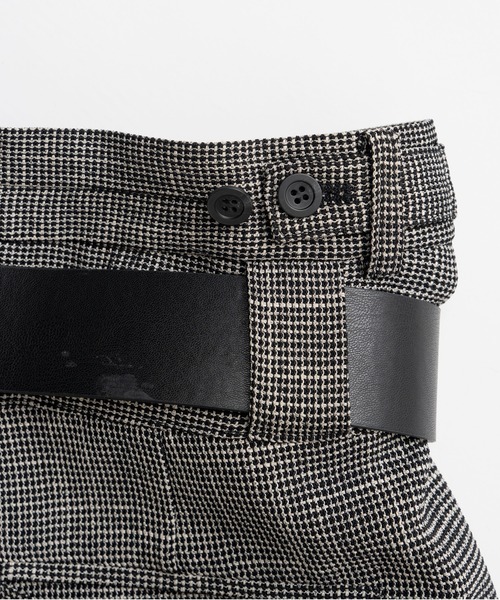 PRANK PROJECT(プランクプロジェクト)の「【2026Summer Pre-Order】ダブルベルトタックワイドパンツ / Double-Belted Wide-Leg Pants(その他パンツ・レディース・ブラック/ホワイト/ブラウン・36/38)」の11枚目の写真