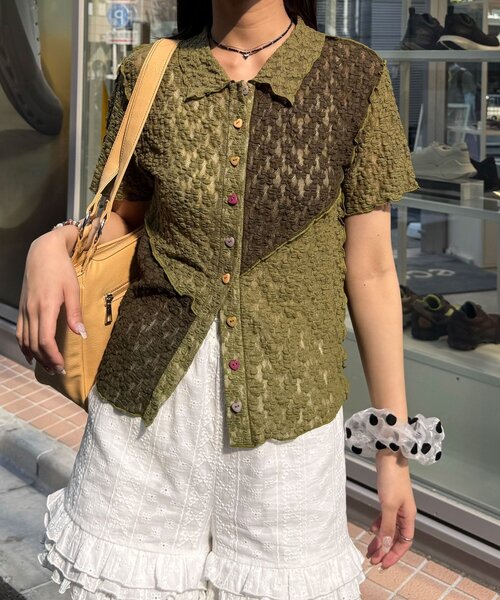 CIAOPANIC(チャオパニック)の「ハートボタンレース切替ポロシャツ(シャツ/ブラウス・レディース・ブラック/アイボリー/ブラウン/ピンク・ONE SIZE)」の22枚目の写真