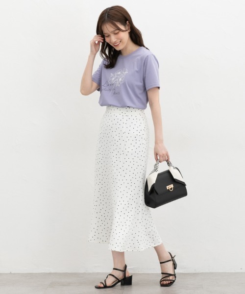 Honeys（ハニーズ）の「【ハニさら・接触冷感・ＵＶカット】フラワープリントＴシャツ（Tシャツ/カットソー・レディース・スミクロ/アイボリー/ブラウン/ラベンダー・S/M/LL/L）」の14枚目の写真