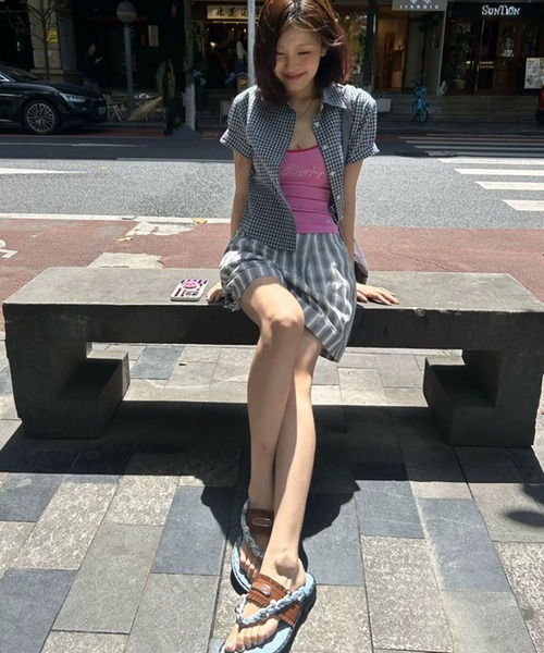 ViViDAY(ビビデー)の「【カップ付き】ラインストーン英字ロゴ タンクトップ(タンクトップ・レディース・ブラック/ホワイト/ピンク・M)」の10枚目の写真