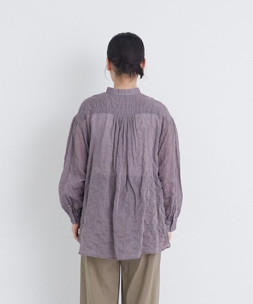 conges payes ADIEU TRISTESSE(コンジェ ペイエ アデュートリステス)の「シャーリングバンドカラーロングシャツ(シャツ/ブラウス・レディース・ブルー系その他/ブラック系その他/パープル・38)」の7枚目の写真