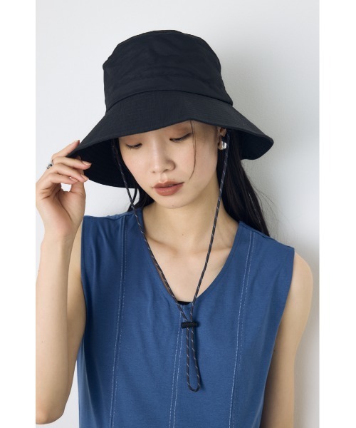 AZUL by moussy(アズールバイマウジー)の「【UVカット機能性】コード付きナイロンハット(ハット・レディース・ベージュ/ブラック・FREE)」の3枚目の写真