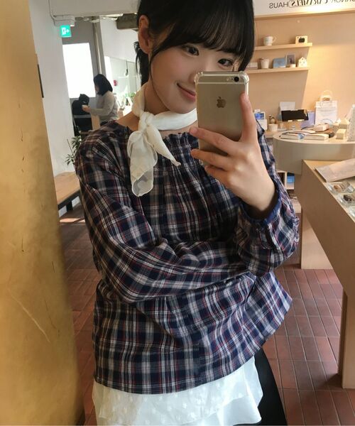 OHESHIO（オヘシオ）の「SMOCKED SHIRRING BLOUSE, NAVY CHECK（シャツ/ブラウス・レディース・その他・FREE）」の15枚目の写真