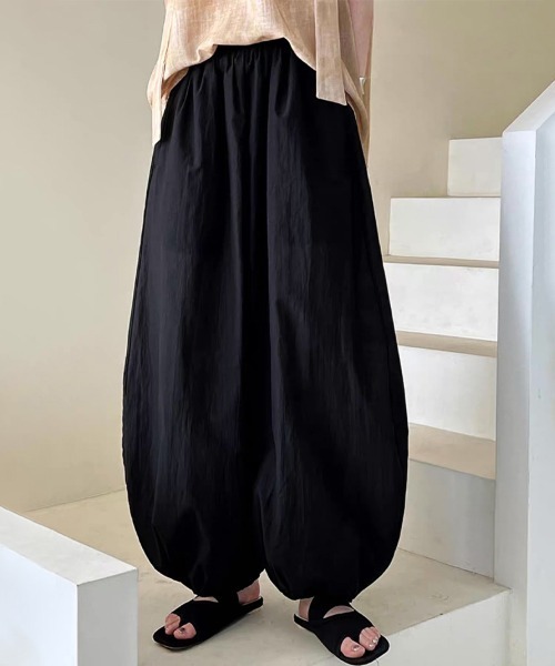 ONEP STAR（ワンピスター）の「ナチュラルバルーンパンツ（その他パンツ・レディース・ホワイト/ブラック・LARGE/MEDIUM/X-LARGE）」の7枚目の写真