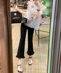 裾フリル 7 分丈クロップフレアパンツ