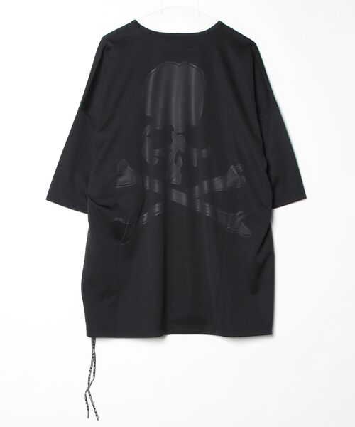 mastermind JAPAN(マスターマインド)の「BOXY DEBOSSED TEE(Tシャツ/カットソー・メンズ・ブラック・XL)」の2枚目の写真
