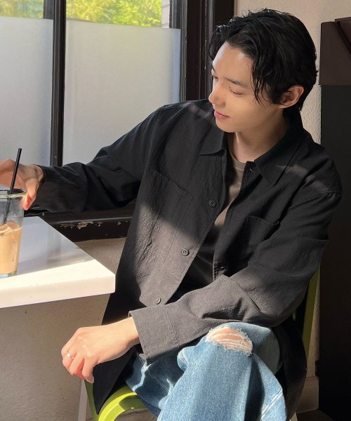 MINDBRIDGE（マインドブリッジ）の「[COUTURE]リネン混合シアサーカーグレンチェックシャツジャケット（シャツ/ブラウス・メンズ・ダークネイビー・100/105/110/95）」の3枚目の写真
