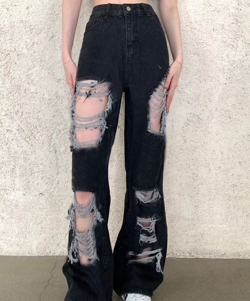Songe(ソンジュ)の「クラッシュデニムパンツ(デニムパンツ・レディース・ブラック・S/M/L)」の2枚目の写真
