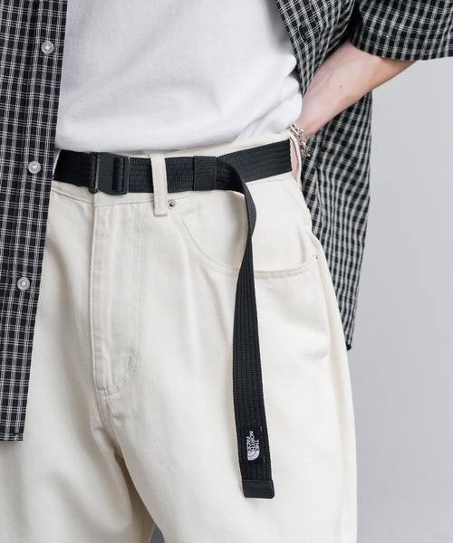 THE NORTH FACE(ザノースフェイス)の「THE NORTH FACE ザ・ノースフェイス TNF HOOK BELT ワンポイントロゴフックバックルナイロンウェビングベルト(ベルト・メンズ・ブラック・S/M/L)」の2枚目の写真