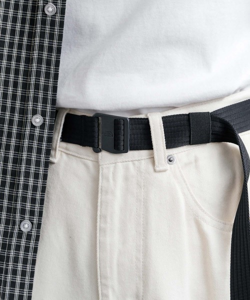 THE NORTH FACE(ザノースフェイス)の「THE NORTH FACE ザ・ノースフェイス TNF HOOK BELT ワンポイントロゴフックバックルナイロンウェビングベルト(ベルト・メンズ・ブラック・S/M/L)」の3枚目の写真