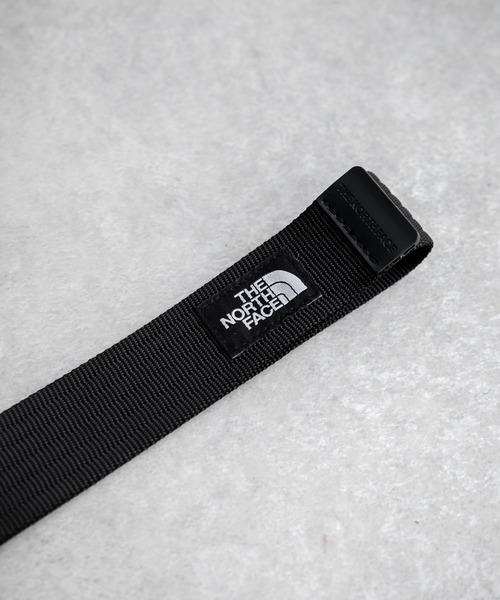 THE NORTH FACE(ザノースフェイス)の「THE NORTH FACE ザ・ノースフェイス TNF HOOK BELT ワンポイントロゴフックバックルナイロンウェビングベルト(ベルト・メンズ・ブラック・S/M/L)」の11枚目の写真