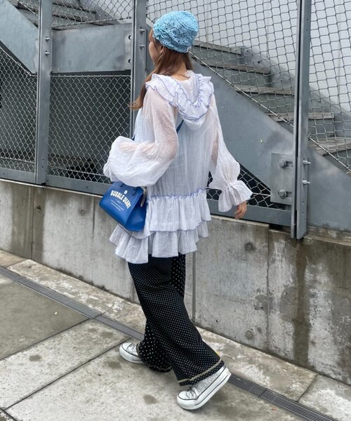 HELLO.SANFRANCISCO(ハローサンフランシスコ)の「【HELLO.SANFRANCISCO】アソート柄フリルシアーパーカー(シャツ/ブラウス・レディース・ホワイト/ブラック/オレンジ・ONE SIZE)」の9枚目の写真