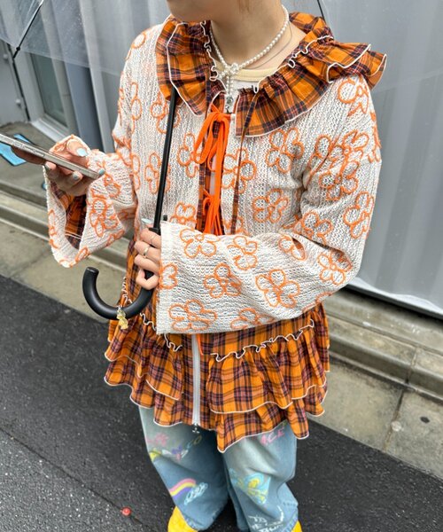HELLO.SANFRANCISCO(ハローサンフランシスコ)の「【HELLO.SANFRANCISCO】アソート柄フリルシアーパーカー(シャツ/ブラウス・レディース・ホワイト/ブラック/オレンジ・ONE SIZE)」の16枚目の写真