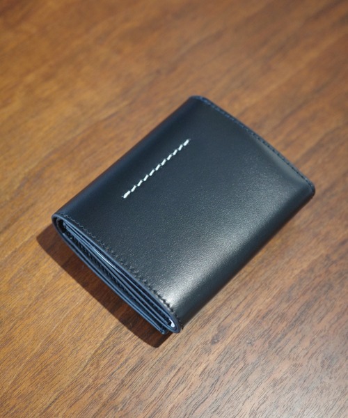 MM6 Maison Margiela(エムエムシックス メゾン マルジェラ)の「MM6 TRIFOLD WALLET(財布・レディース・ブラック・FREE)」の2枚目の写真