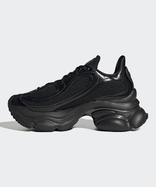 adidas(アディダス)の「オズヴィーナス / OZVENUZ / 厚底スニーカー / アディダスオリジナルス adidas Originals(スニーカー・レディース・ブラック・22.0cm/22.5cm/23.0cm/26.5cm/27.0cm/27.5cm/28.0cm/23.5cm/24.0cm/24.5cm/25.0cm/25.5cm/26.0cm)」の6枚目の写真