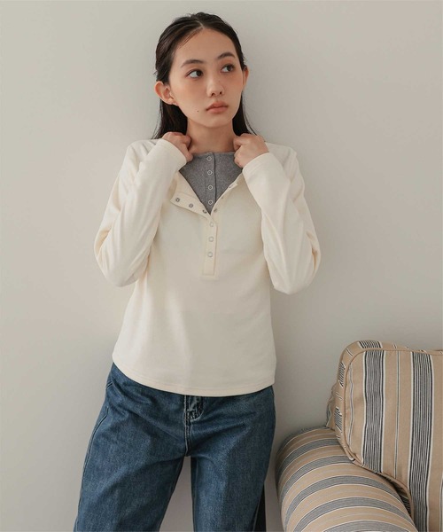 miette(ミエット)の「レイヤード風ヘンリーネック起毛トップス(Tシャツ/カットソー・レディース・クリーム/チャコール/ブラック・FREE)」の17枚目の写真