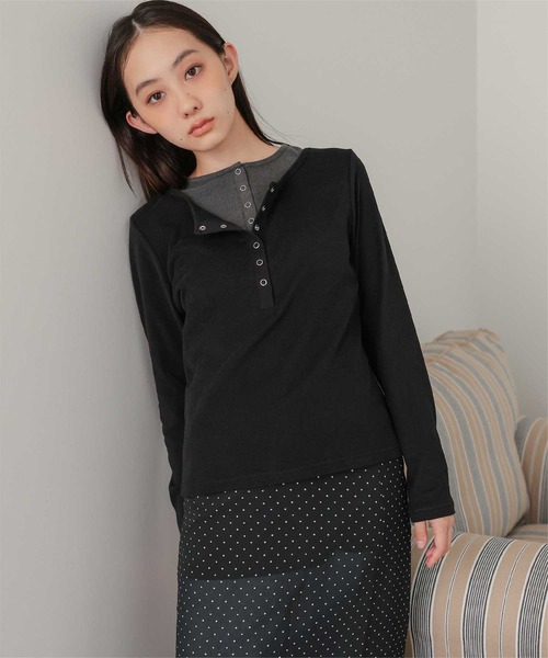 miette(ミエット)の「レイヤード風ヘンリーネック起毛トップス(Tシャツ/カットソー・レディース・クリーム/チャコール/ブラック・FREE)」の4枚目の写真