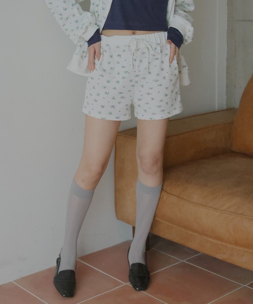 Mili affinity(ミリアフィニティー)の「ワッフル花柄ショートパンツ(その他パンツ・レディース・オフホワイト/グレー/ネイビー・FREE)」の7枚目の写真