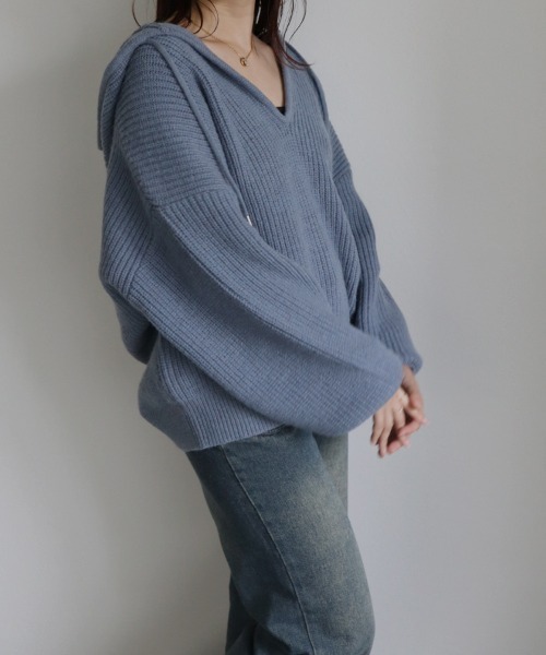 SallyLunn(サリーラン)の「ディープVネックフーディニット(ニット/セーター・レディース・アイボリー/チャコールグレー/ライトブルー・FREE)」の3枚目の写真