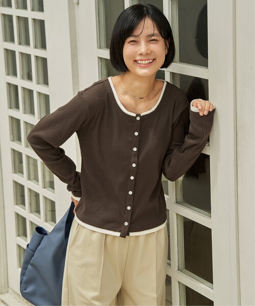 LBC(エルビーシー)の「フェイクレイヤーカーデプルオーバー(Tシャツ/カットソー・レディース・ブラック/ブラウン/グレー・L/M)」の4枚目の写真