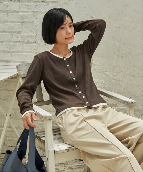 LBC(エルビーシー)の「フェイクレイヤーカーデプルオーバー(Tシャツ/カットソー・レディース・ブラック/ブラウン/グレー・L/M)」の11枚目の写真