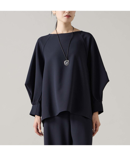 Liesse（リエス）の「ダブルクロスボートネックトップス(セットアップ可)（シャツ/ブラウス・レディース・ネイビー/ブラウン/ライトベージュ・FREE）」の3枚目の写真