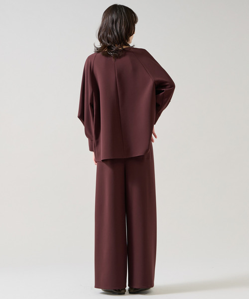 Liesse（リエス）の「ダブルクロスボートネックトップス(セットアップ可)（シャツ/ブラウス・レディース・ネイビー/ブラウン/ライトベージュ・FREE）」の9枚目の写真