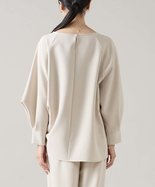 Liesse（リエス）の「ダブルクロスボートネックトップス(セットアップ可)（シャツ/ブラウス・レディース・ネイビー/ブラウン/ライトベージュ・FREE）」の18枚目の写真