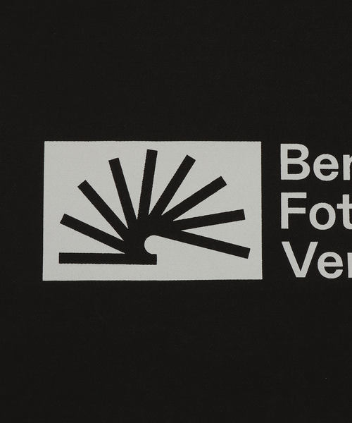 Geek Office（ギークオフィス）の「【Geek Office / ギークオフィス】BERLIN PHOTOBOOK / 002 BAG（トートバッグ・レディース・ブラック/パープル/チャコールグレー/ブルー/グリーン・FREE）」の12枚目の写真