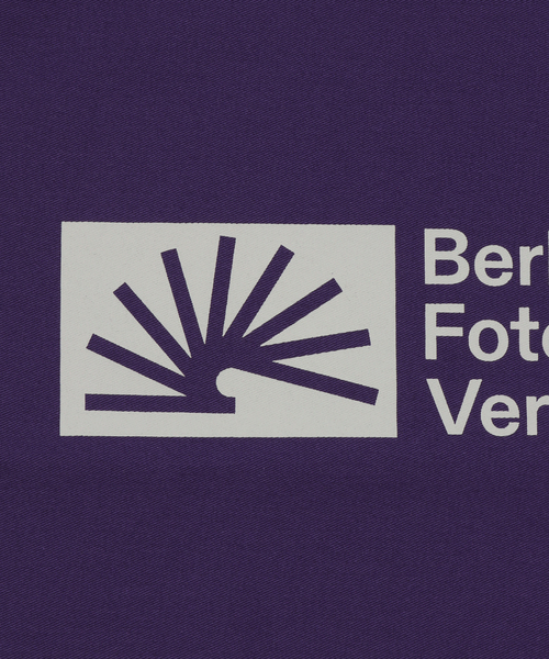 Geek Office（ギークオフィス）の「【Geek Office / ギークオフィス】BERLIN PHOTOBOOK / 002 BAG（トートバッグ・レディース・ブラック/パープル/チャコールグレー/ブルー/グリーン・FREE）」の16枚目の写真